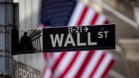 Wall Street видя в споразумението между САЩ и Иран шанс за обуздаване на инфлацията