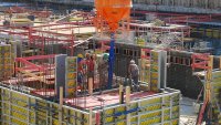 Строителната продукция в България се свива през юли на месечна база