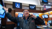 Dow Jones прибави над 400 пункта след нарасналите надежди за понижаване на лихвите от Фед
