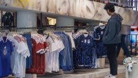 Продажбите на дребно във Великобритания се възстановяват