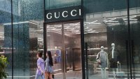 Продажбите на Gucci разочароваха заради спада в Китай, възстановяването се забавя