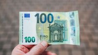 Минималната заплата вероятно ще е между 650 и 680 евро през 2027 г.