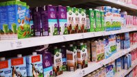 Млекопроизводители предупреждават за риск от поскъпване на млечните продукти