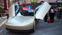 Tesla изненада с положителен паричен поток въпреки спада в печалбата