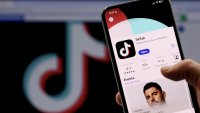 Пекин разглежда възможността TikTok в САЩ да бъде продаден на Илон Мъск