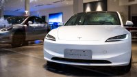 Tesla записва още един месец на спад при доставките на електромобили в Китай