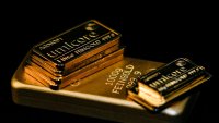 Пазарът на облигации изпраща предупреждение към златото за дълга