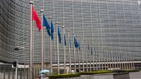ЕС заема по-твърда позиция спрямо търговския дисбаланс с Китай
