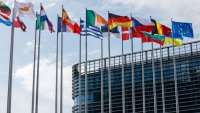 ЕС се отдалечава от неолиберализма