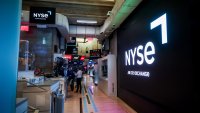 S&P 500 бележи леко повишение на фона на спада на доходността по американските ДЦК*