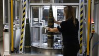 От автомобили към отбрана - Германия се превръща в оръжейния завод на Европа