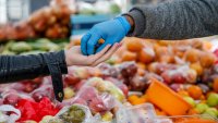 Инфлацията при храните във Великобритания се забавя за шести пореден месец