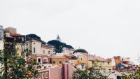 Португалия планира да върне данъчните облекчения за чужденци