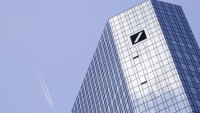 Прокурори претърсват централата на Deutsche Bank във Франкфурт заради Postbank