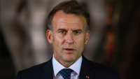 Само за седмица две социални обещания на Макрон станаха факт