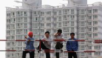 Имотната криза кара все повече китайци да се насочват към жилища "втора ръка"