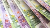 82% от хората в еврозоната подкрепят еврото, в България делът им нараства до 55%