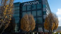 Тримесечната прогноза на Micron потопи цената на акциите ѝ