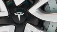 Стачните действия срещу Tesla в Швеция обхващат нови групи работници