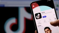 Доналд Тръмп иска от Върховния съд да отложи забраната на TikTok в САЩ