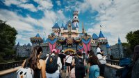 Филмите, стриймингът и тематичните паркове подкрепят печалбата на Disney за тримесечието