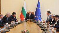 Премиерът: Слагаме край на предоставянето на въоръ
