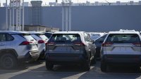 Глобалните продажби на Toyota се свиват за четвърти пореден месец през май