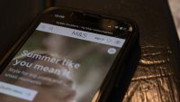 Marks & Spencer очаква годишната печалба да стигне нивата отпреди кибератаката