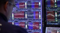 Индексите на Wall Street се повишават, подкрепени от производителите на чипове*