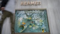 Продажбите на Herm&egrave;s не оправдаха очакванията заради по-слабото потребление в Китай
