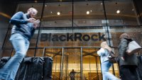 Спот биткойн ETF-ът на BlackRock сложи край на 71-дневната си серия нетни приходи