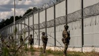 Туск: Полша трябва да е предпазлива с финансовата помощ за Украйна