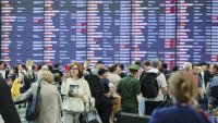 Москва затвори летищата заради дронове, Зеленски призова Лукашенко за деескалация
