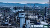 Германската индустрия търси спасение на външните пазари