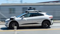 Waymo предлага автономни превози в Силициевата долина