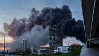 Украинците са готови да търпят войната, подкрепят президента и искат удари по руски рафинерии