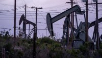 Петролът продължава да поскъпва заради съмнения около сделката за Ормузкия проток*