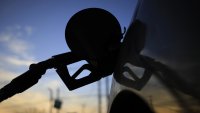 Цената на бензина в САЩ е заплаха за Байдън