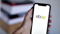 eBay надмина прогнозите за приходи и печалба след силно празнично тримесечие