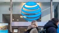 AT&T изненада с печалба над прогнозите за първото тримесечие