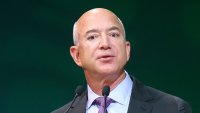 Джеф Безос ще продаде акции на Amazon за 5 млрд. долара