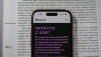 OpenAI избра основателя на INSAIT за усъвършенстване на технологията си за откриване на AI текстове