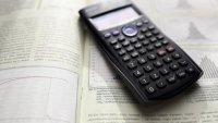 Застрахователните дружества в България управляват малко над 7,5 млрд. евро в края на юни