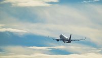 България ще преговаря с авиокомпании за нови чартъри с цел възстановяване на германския пазар