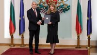Румен Радев предложи кабинет с четирима вицепремиери и едно министерство по-малко