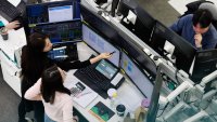 Южнокорейските индекси се възстановиха след резките спадове през предходните две сесии