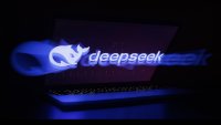 Китайската DeepSeek представи тестов AI модел конкурент на Opus 4.8 на Anthropic