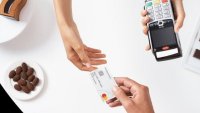Разплащанията с дигитализирани карти в България расте двойно през 2023 г.