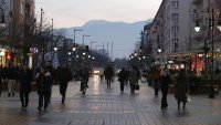 Повече деца са родени в България през 2023 г., но населението продължава да се топи 