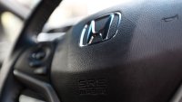 Honda предупреди собствениците на 8200 автомобила Acura да не използват колите си